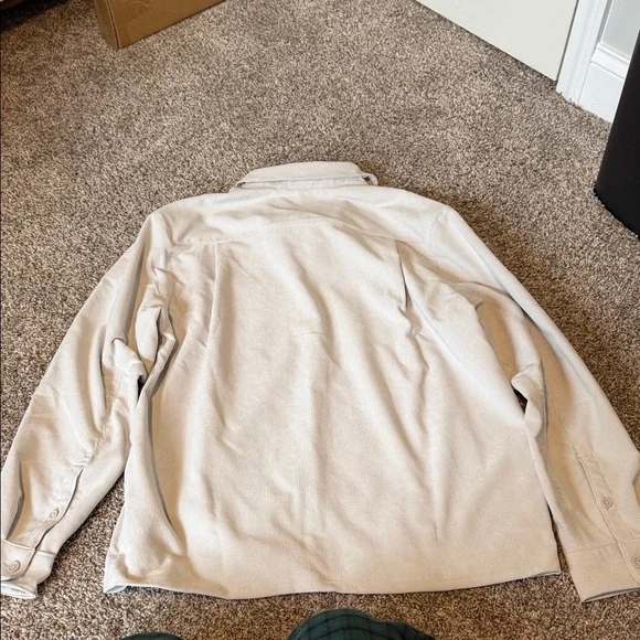 Lululemon LS Button-Up Shirt - Picture 3 of 5